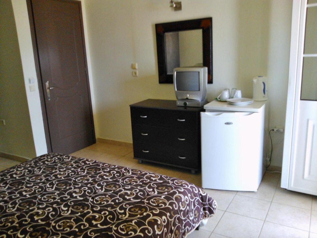 Niriides Apartments Asos Phòng bức ảnh